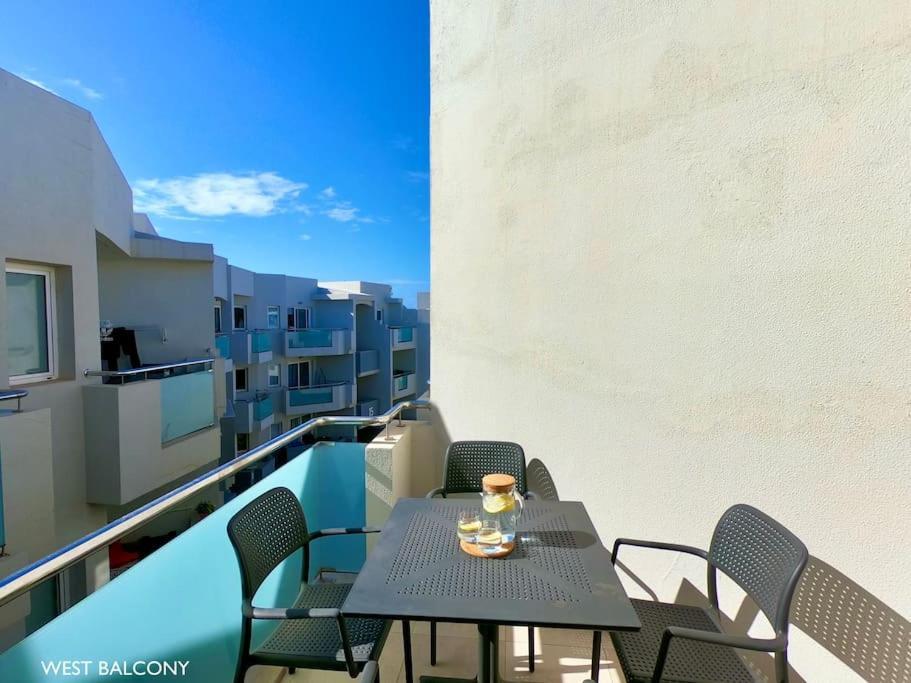 La Cabanana - Apartment W Pool And High-Speed Wifi Corralejo Luaran gambar